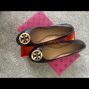 Tory Burch Womens Minnie Cap-toe Ballet Black Flats